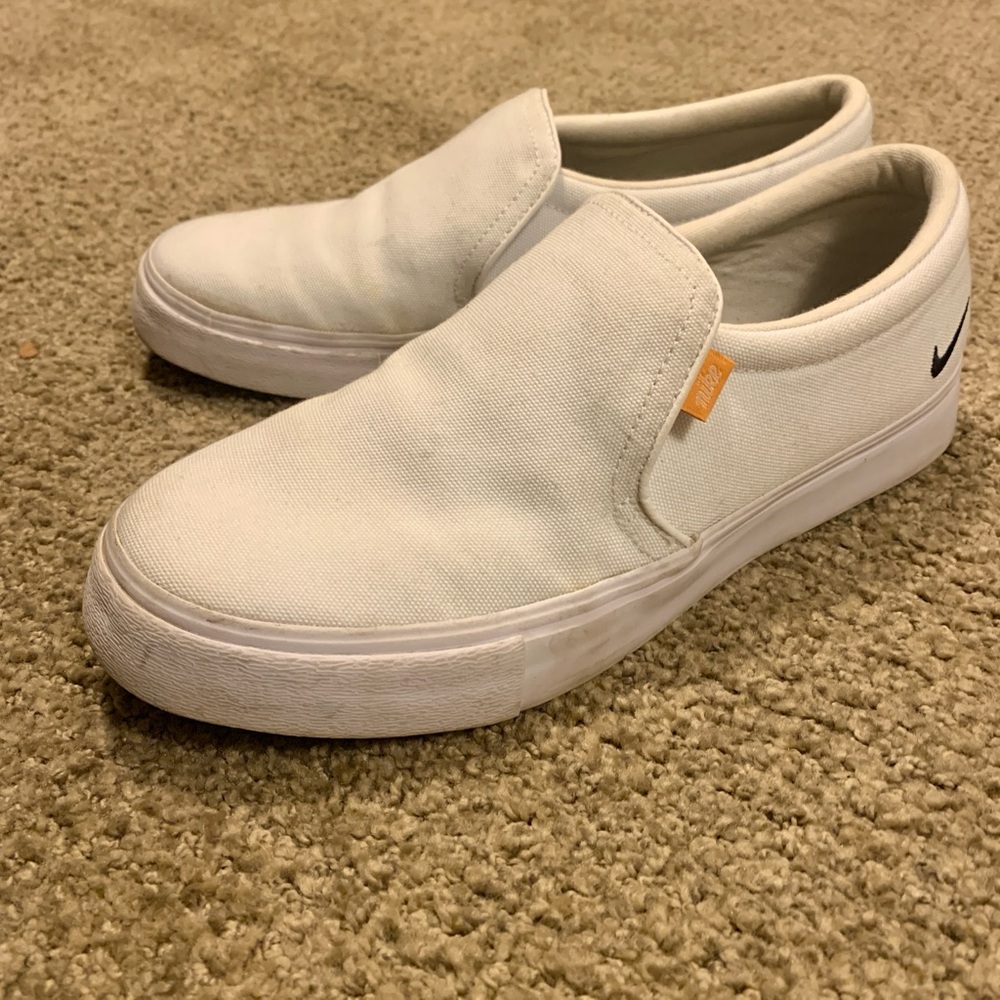 Nike Women's Court Royal AC slip on sneakers